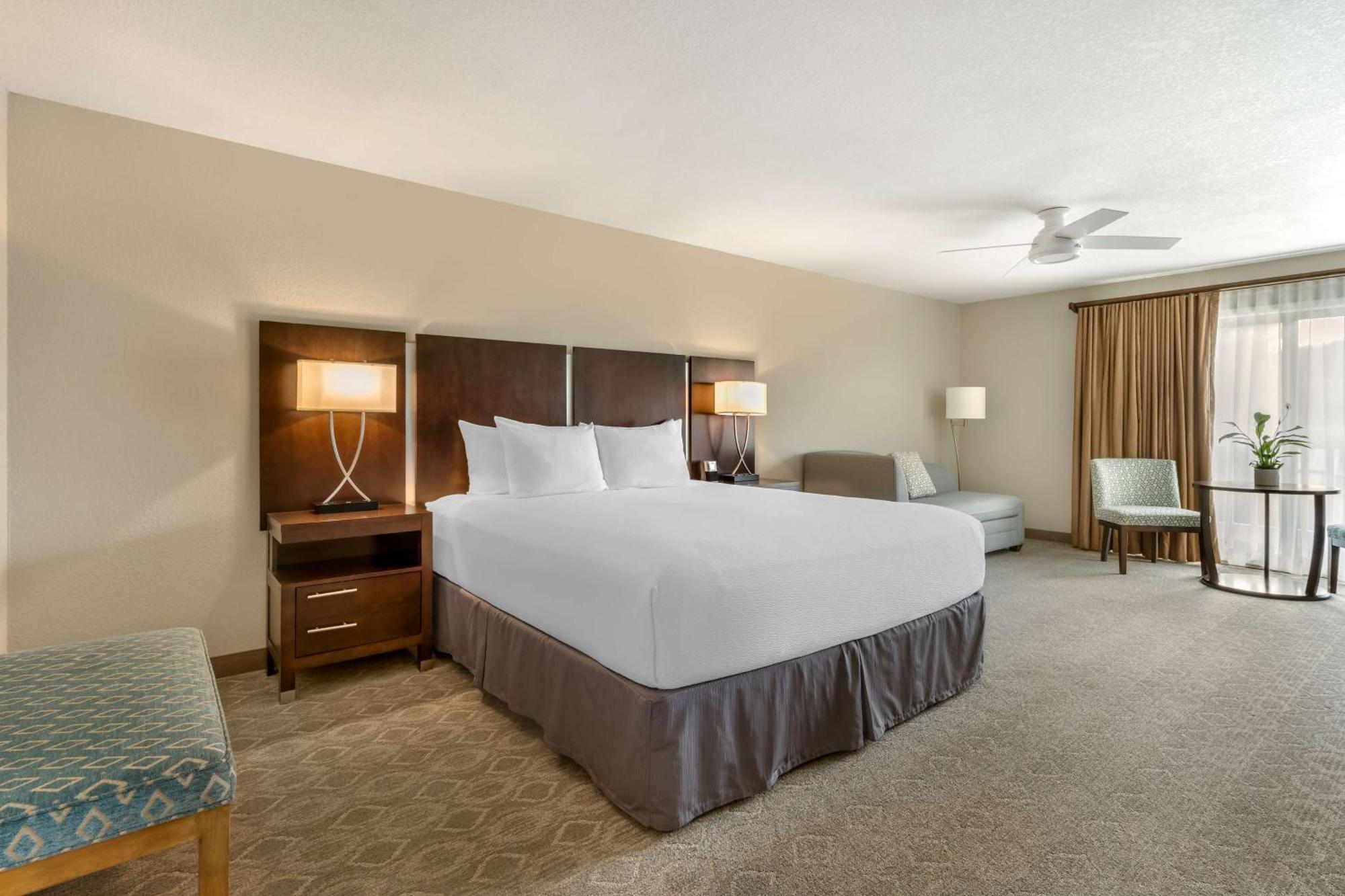 Best Western Plus Monterey Inn Exterior photo